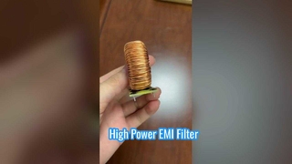 명확한 검색 엔진 최적화를 위해 모델 번호와 핵심 소재를 결합합니다.